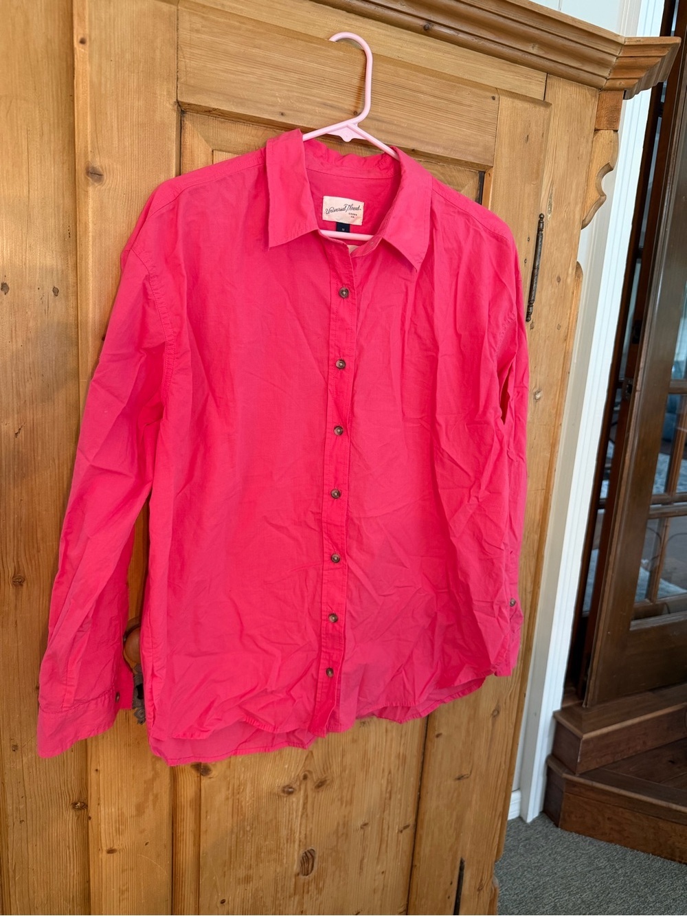 Universal Thread Pink Lightweight Button-Up Shirt Sz Medium Oversized